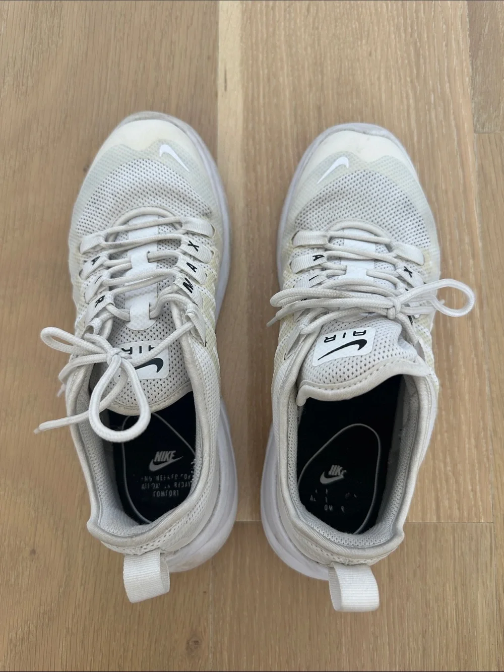 Women’s Nike Air Max Axis White Sneakers Tennis Shoes Run Hike Gym Pickleball 7